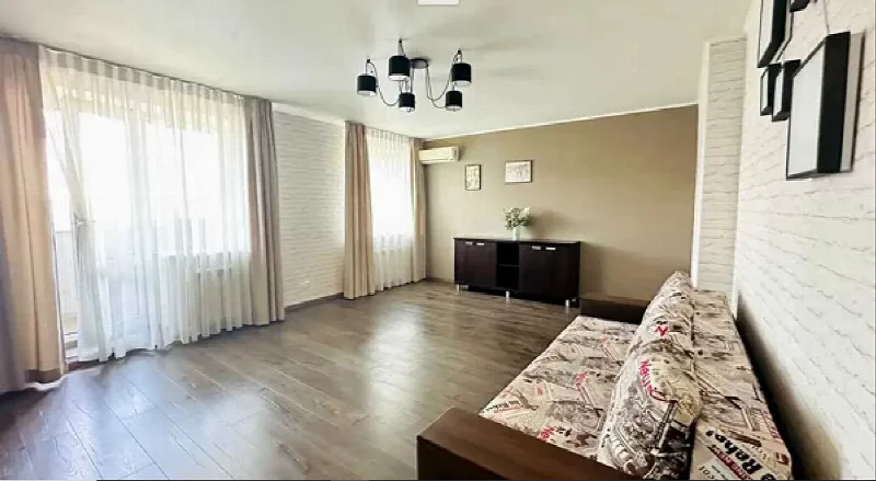 3-кімнатна квартира, 90 м², Черемушки