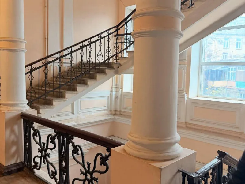 2-комнатная квартира, 82 м², Центр