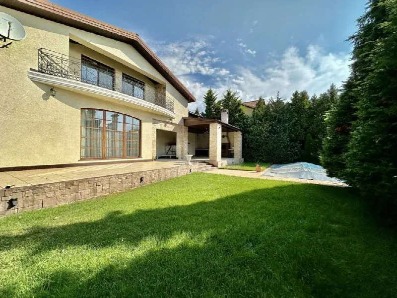 7-кімнатний будинок, 470 м², Таїрова