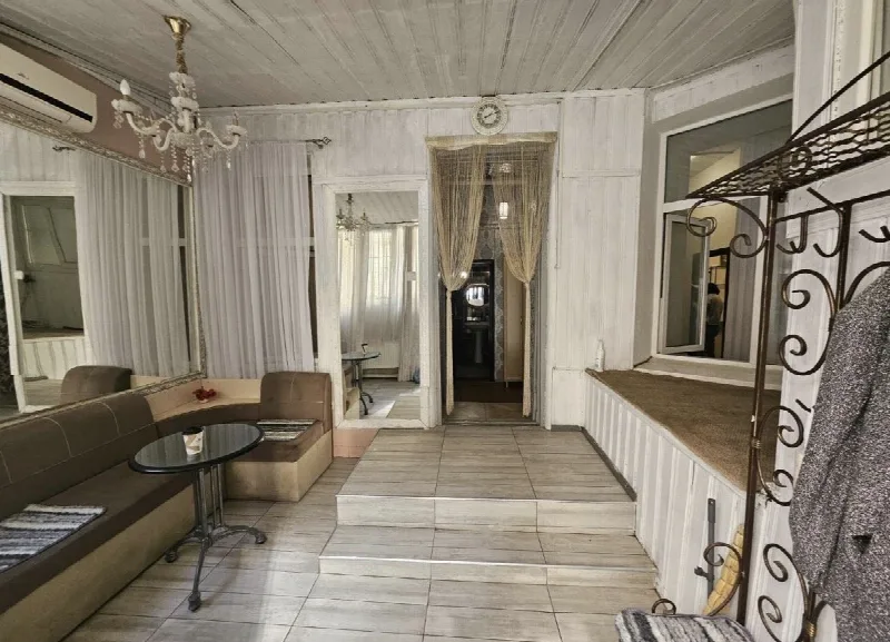 3-кімнатна квартира, 60 м², Центр