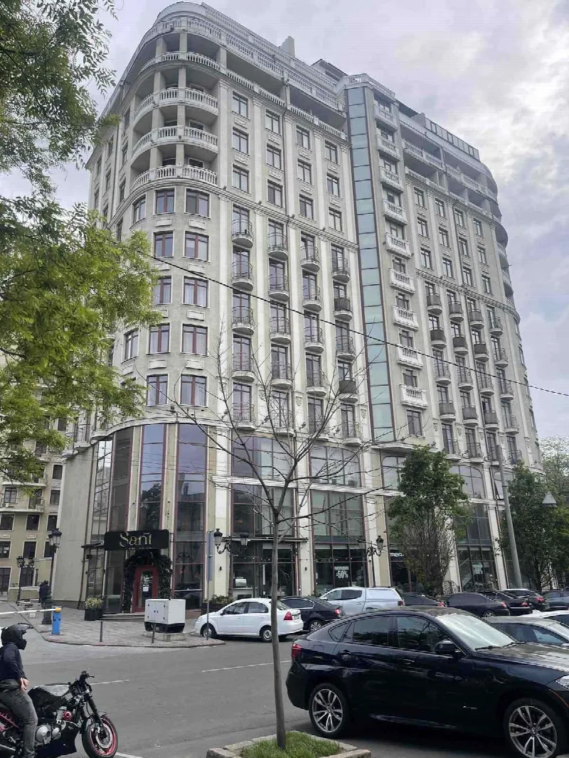1-комнатная квартира, 61 м², Центр
