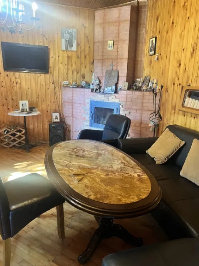4-кімнатні, 100 м²