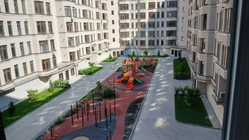 2-кімнатні, 63 м²