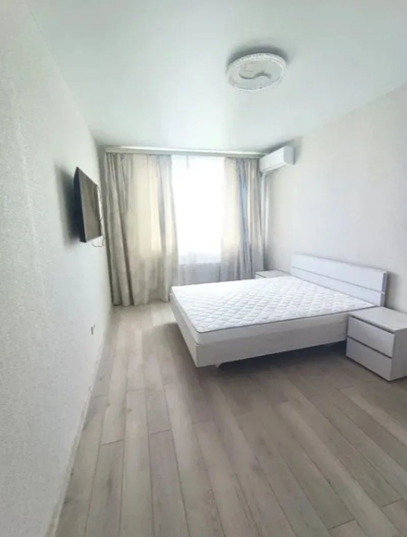 1-кімнатні, 43 м²