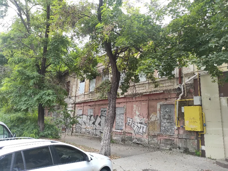 Комерційна, 623 м², Молдаванка