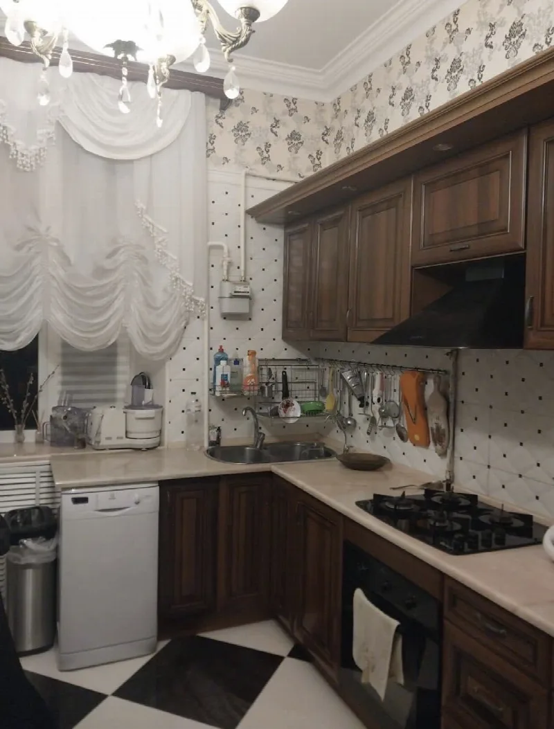 2-кімнатна квартира, 87 м², Молдаванка