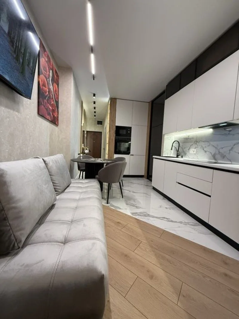 1-кімнатні, 38 м²