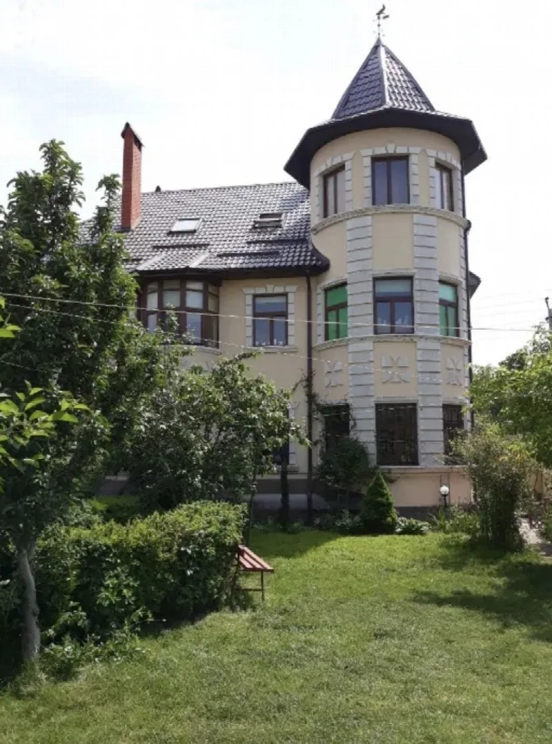 8-кімнатний будинок, 478 м², Ліски
