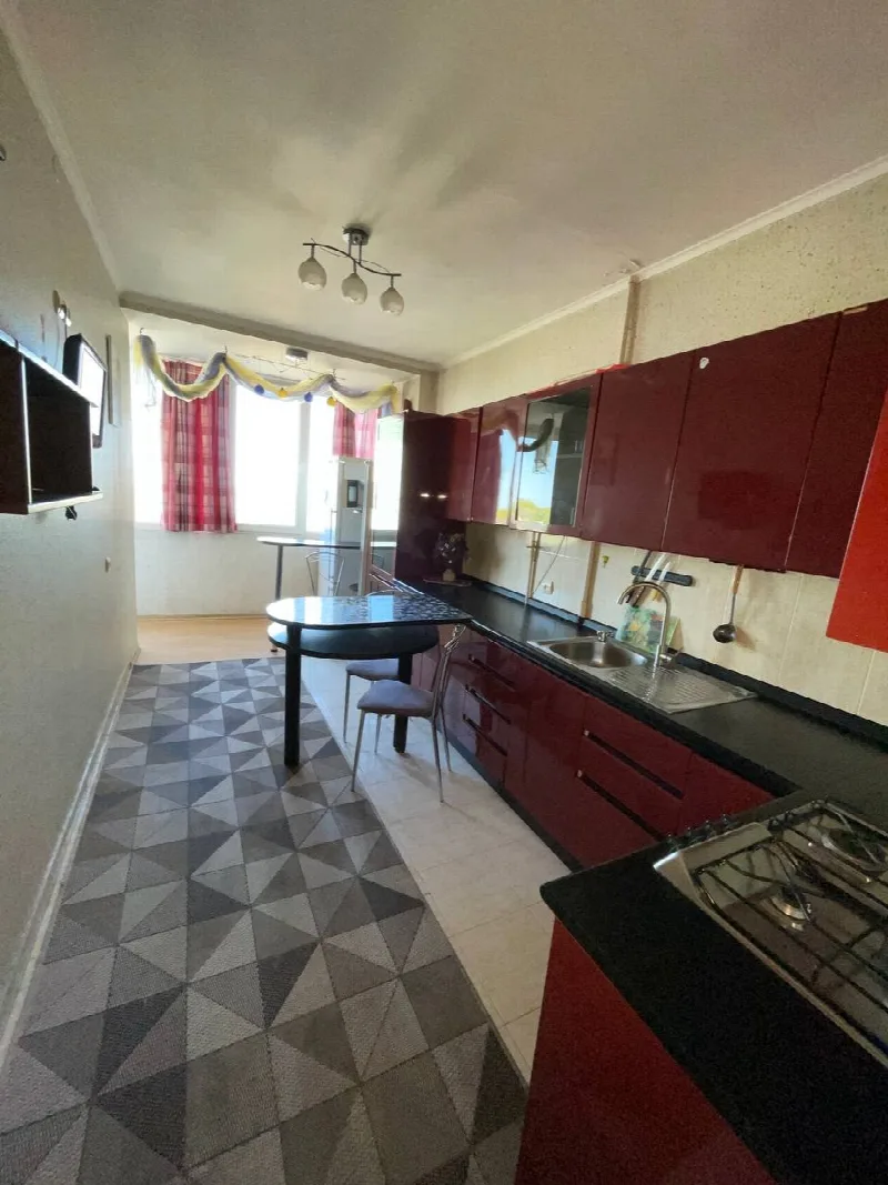 2-комнатная квартира, 70 м², Центр