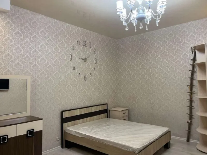 2-кімнатна квартира, 42 м², Центр
