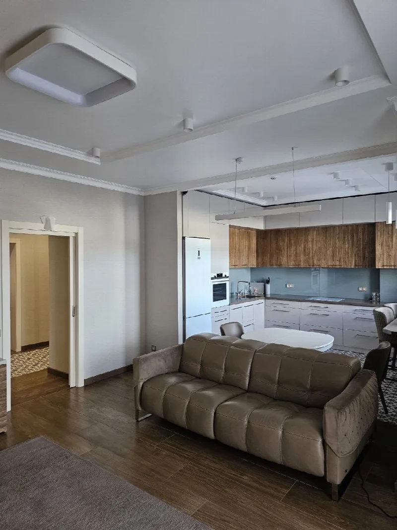 3-кімнатні, 117 м²