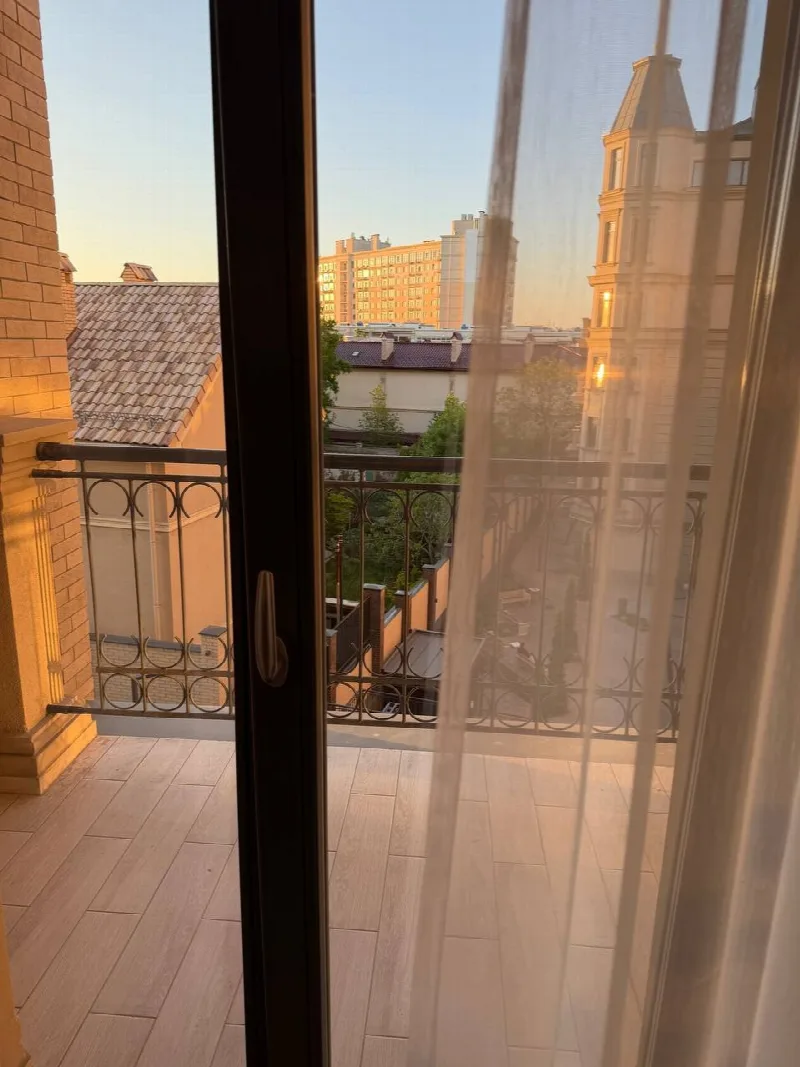 1-кімнатні, 42 м²