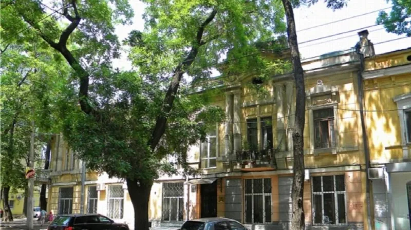 4-кімнатна квартира, 118 м², Центр