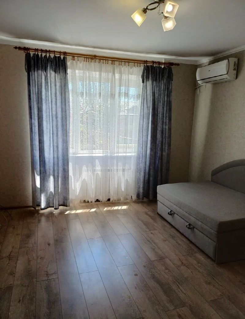 1-кімнатні, 19 м²