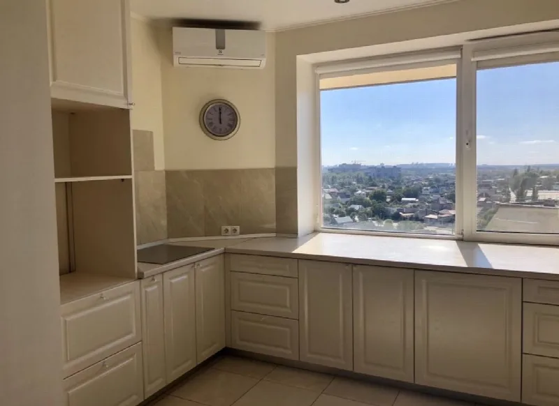 2-кімнатна квартира, 54 м², Старицкого, Черемушки