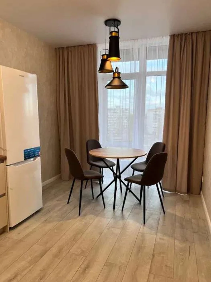 1-кімнатні, 44 м²