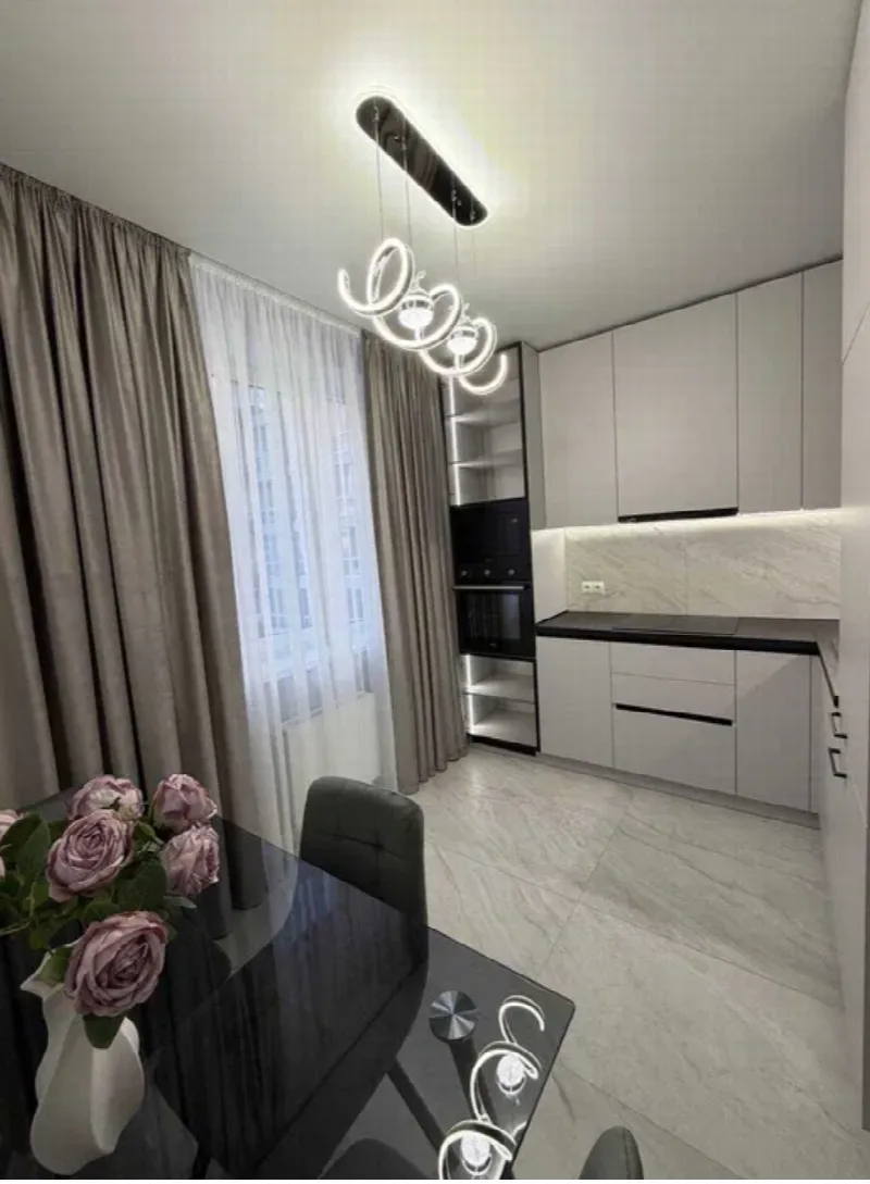 2-кімнатні, 62 м²