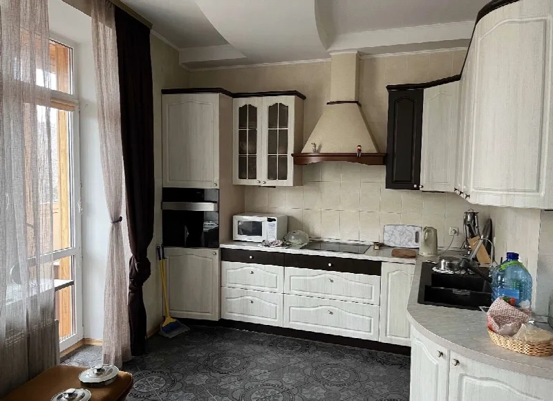 3-комнатная квартира, 128 м², Подкова, Фонтан