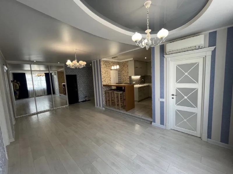 2-комнатная квартира, 71 м², Европейский, Котовского