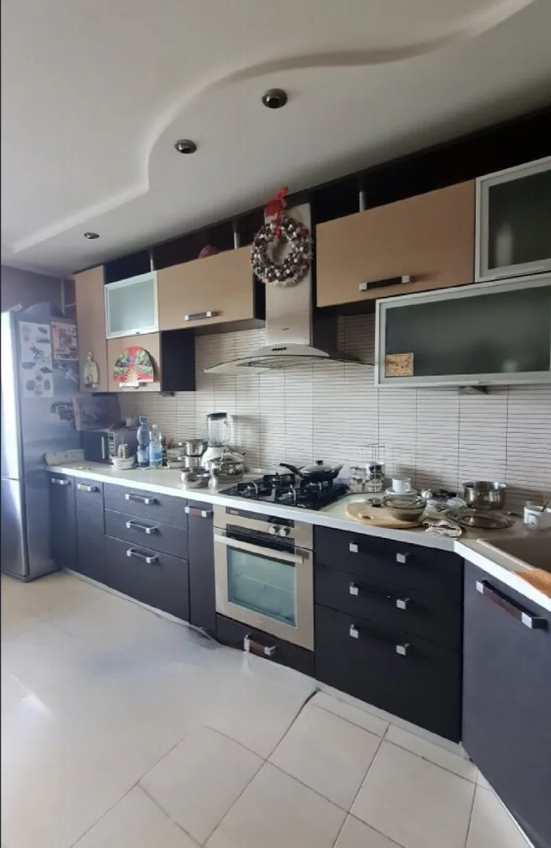 3-кімнатна квартира, 107 м², Черемушки