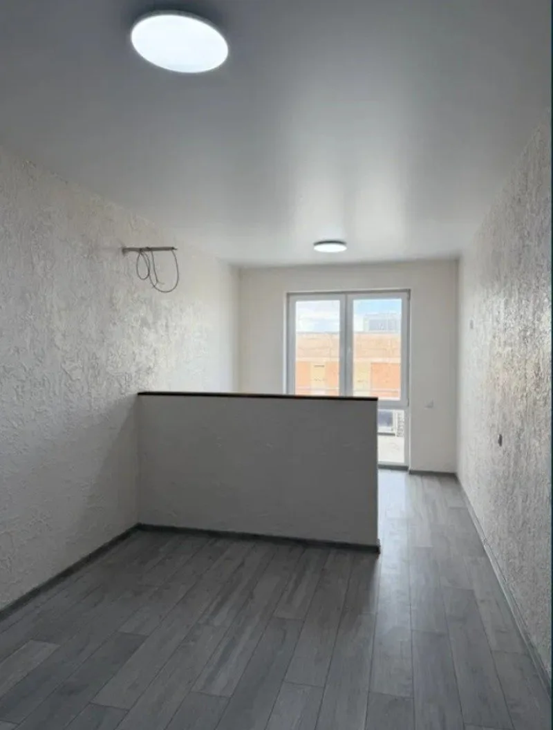 1-комнатная квартира, 30 м², Золотые столбы, Слободка