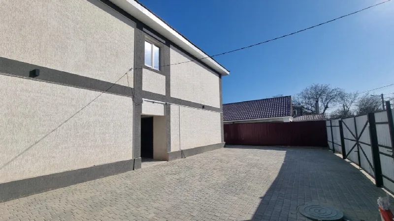 3-кімнатний будинок, 72 м², Ленселище