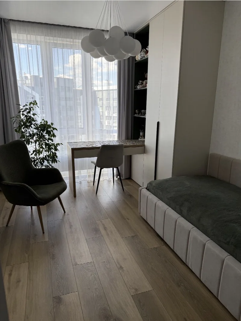 2-кімнатна квартира, 65 м², Скай Сіті, Черемушки