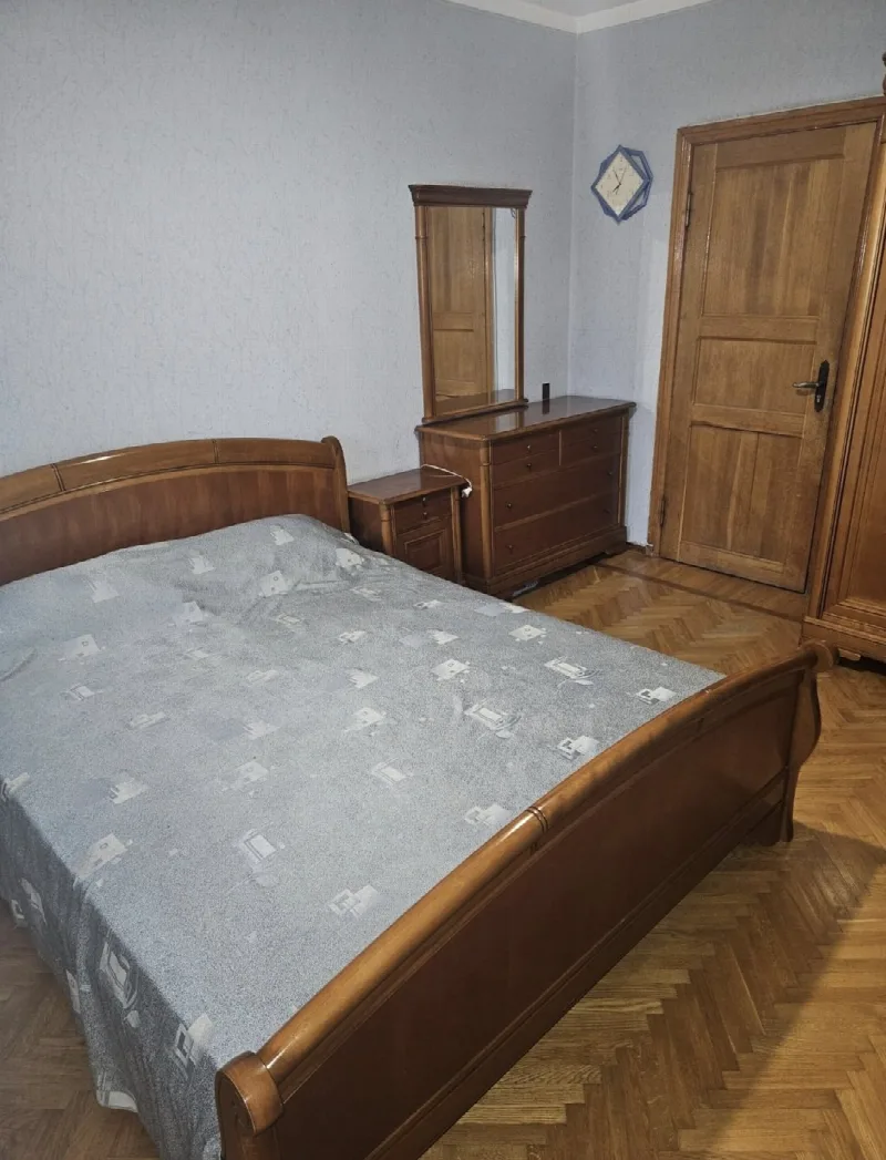 3-кімнатна квартира, 65 м², Черемушки