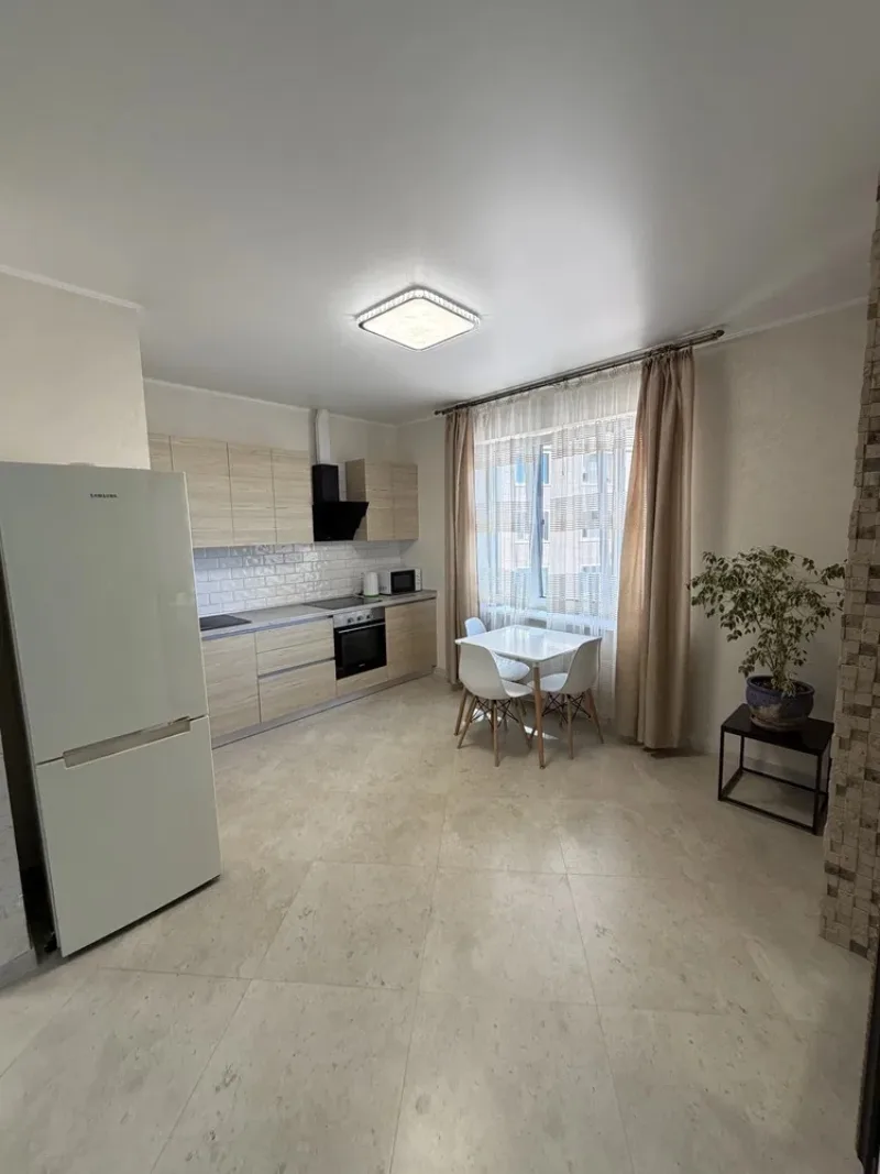 1-кімнатні, 48 м²