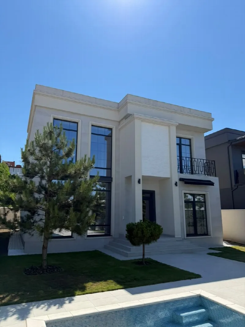 5-кімнатний будинок, 253 м², Совіньйон
