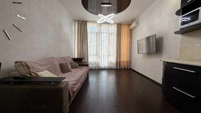 1-кімнатні, 64 м²