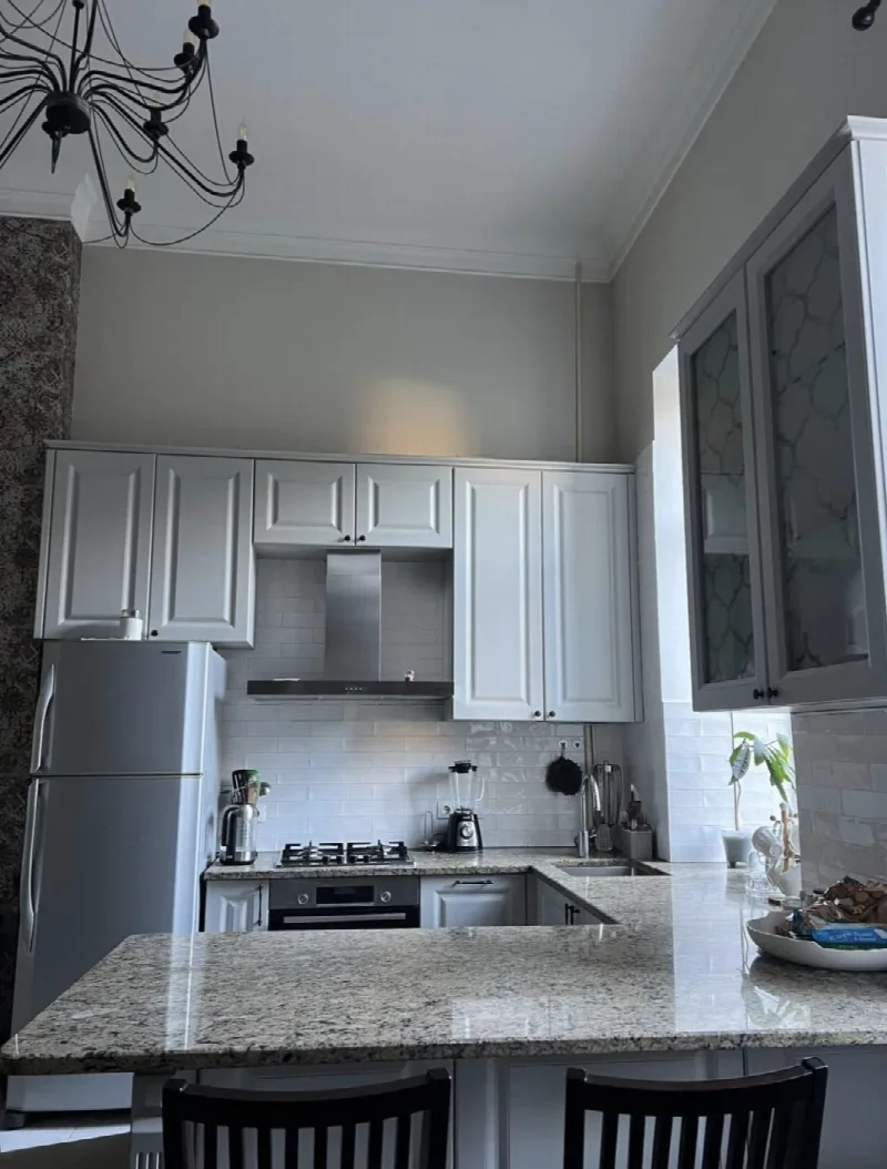3-кімнатна квартира, 108 м², Центр