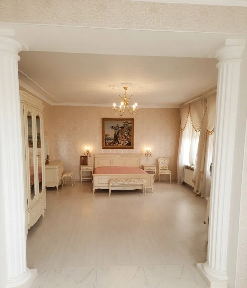 3-кімнатна квартира, 146 м², Чорноморськ