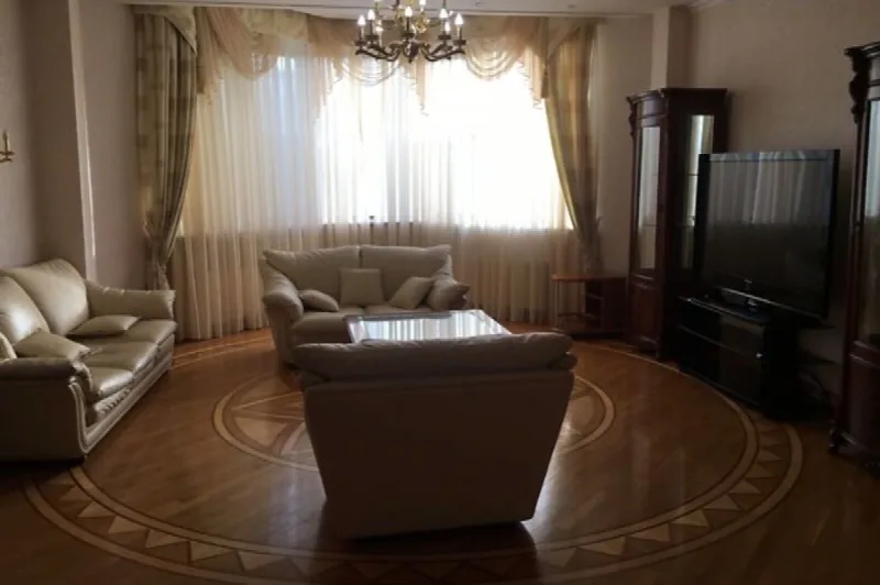 5-комнатная квартира, 179 м², Климовские дома, Шевченко-Французский