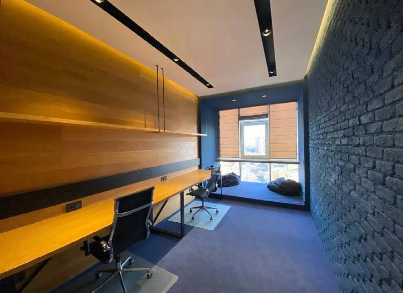 Комерційна, 54 м², 18 Перлина, Центр