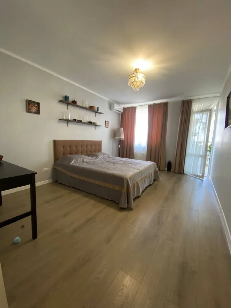 2-room, 76 m²