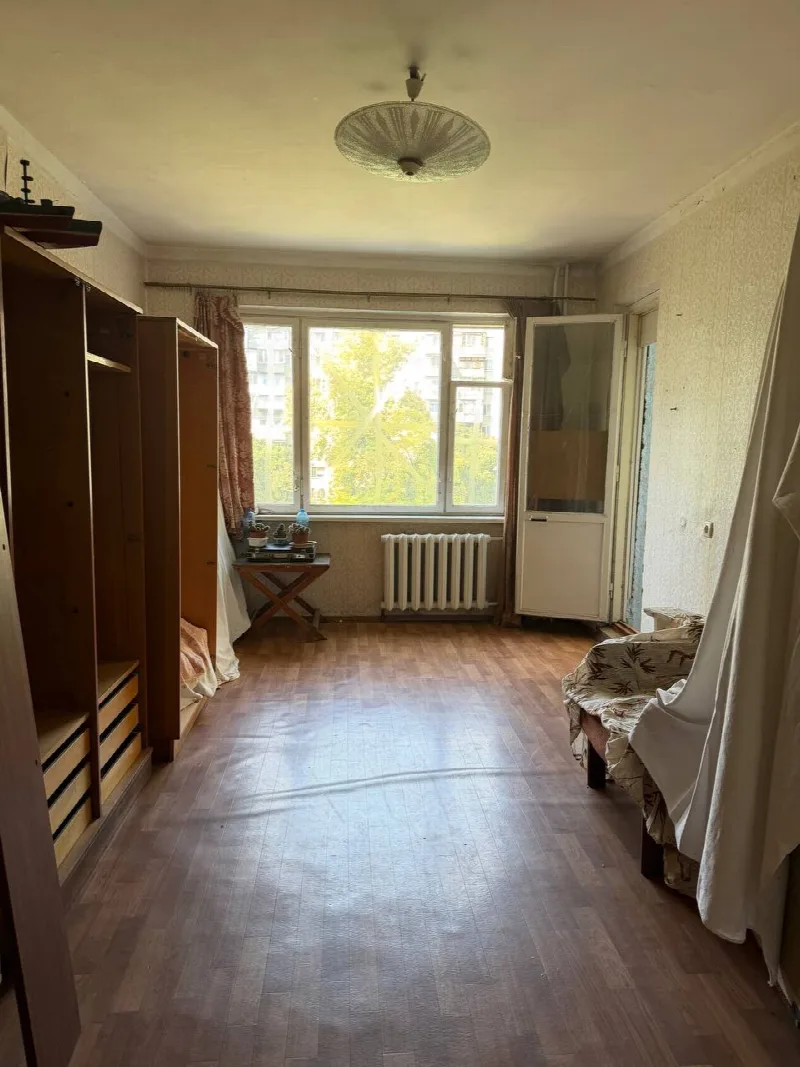 3-кімнатна квартира, 65 м², Таїрова