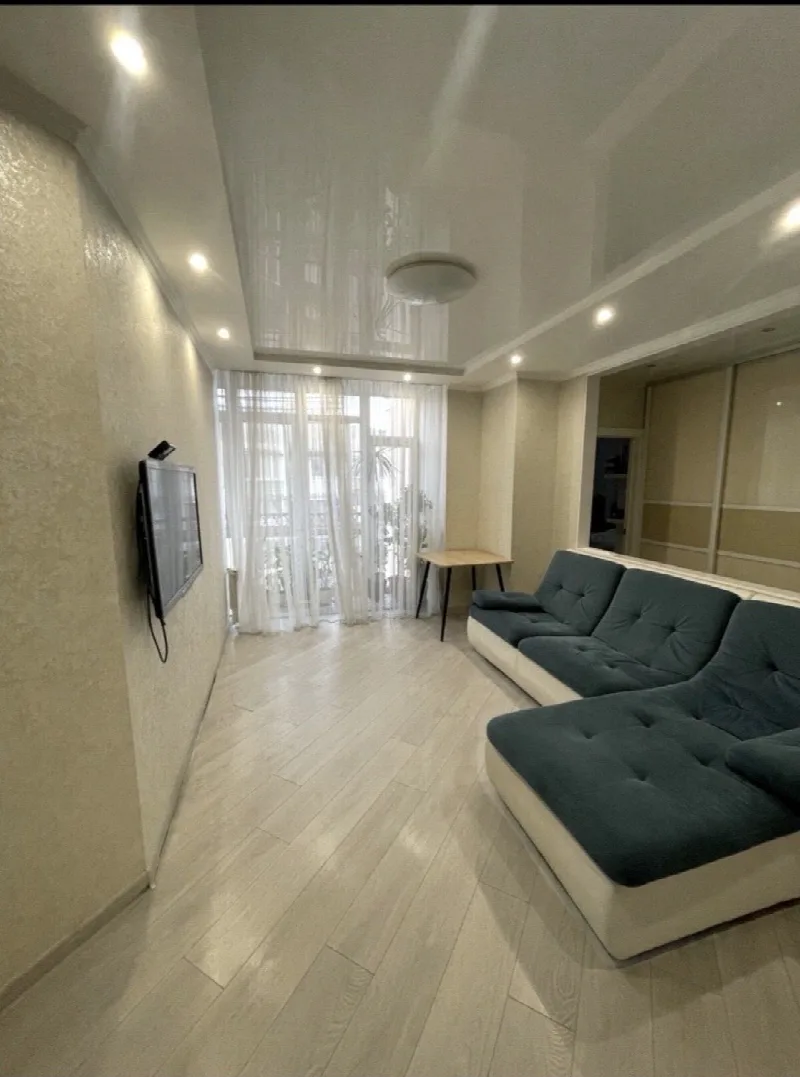 3-кімнатна квартира, 90 м², Еталон, Черемушки