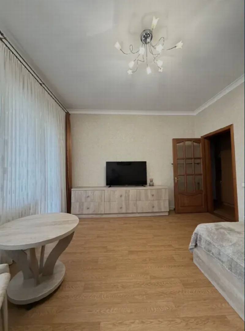 2-кімнатна квартира, 56 м², Молдаванка