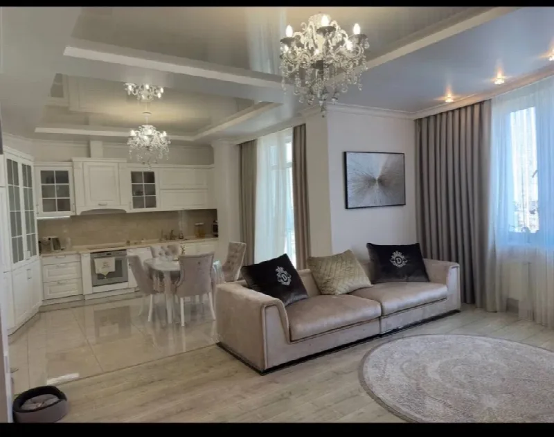 3-кімнатна квартира, 135 м², Гранд Парк, Фонтан