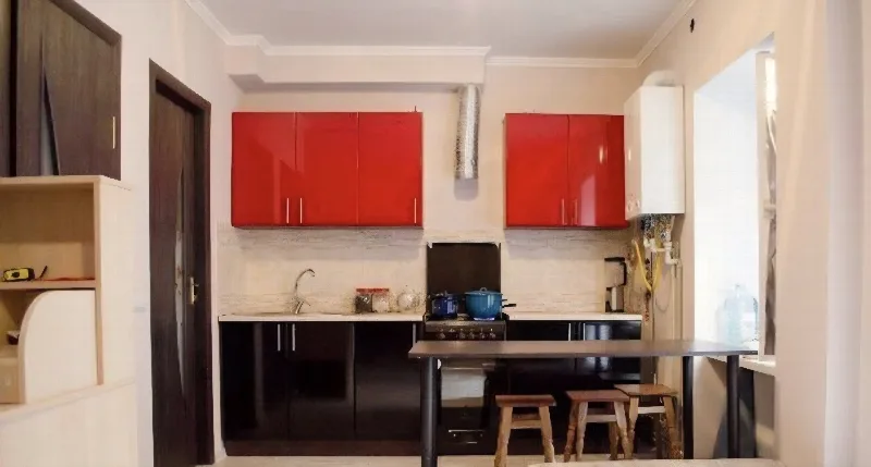 4-кімнатна квартира, 120 м², Центр