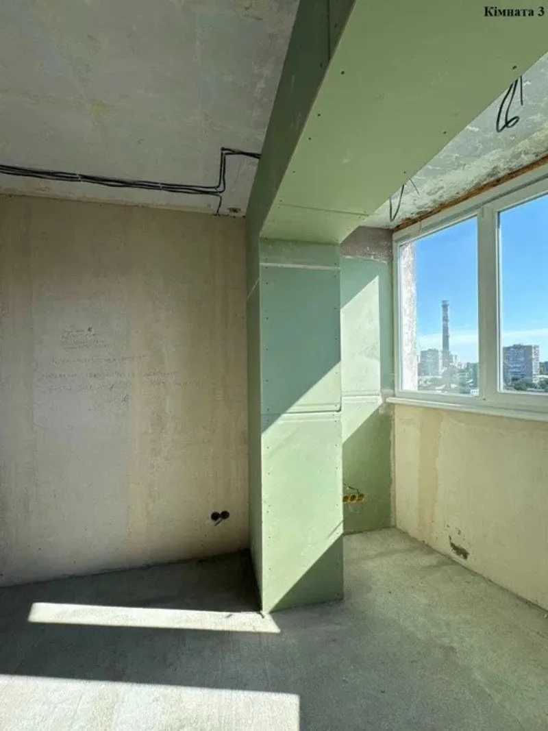 4-кімнатна квартира, 86 м², Таїрова