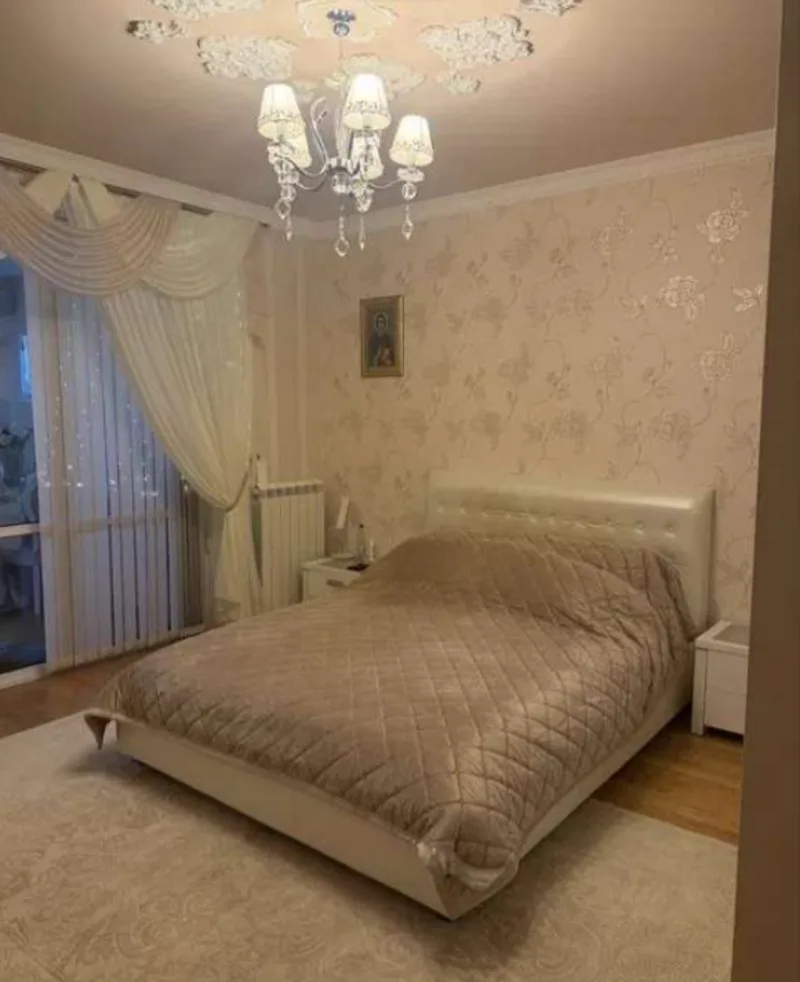 2-кімнатна квартира, 79 м², Котовського
