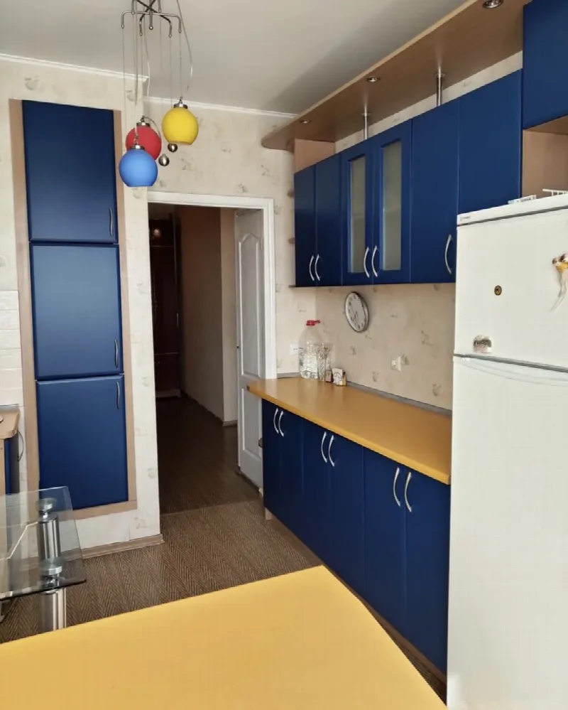 2-кімнатна квартира, 64 м², Таїрова