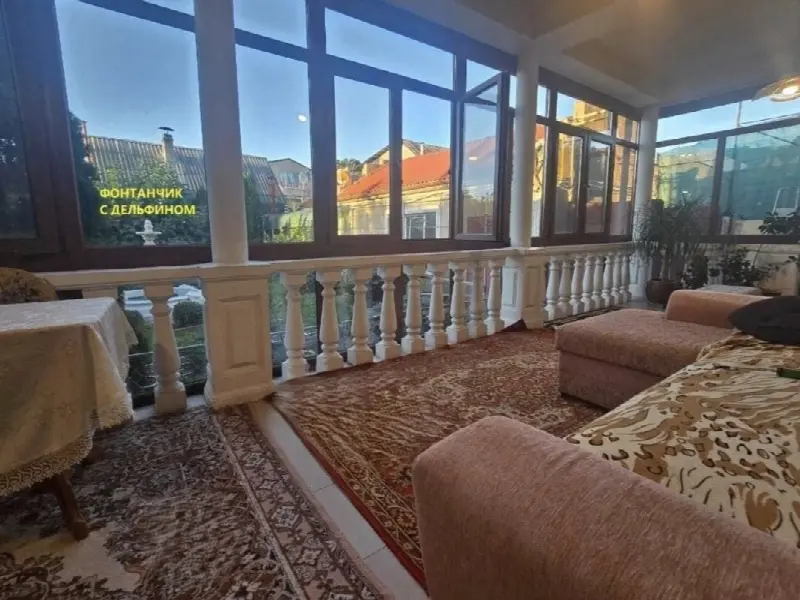 4-кімнатний будинок, 306 м², Ленпосьолок