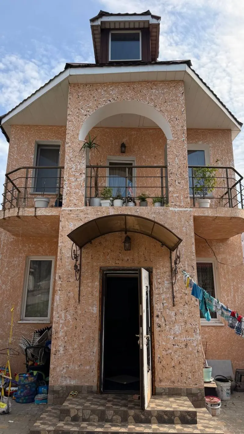 4-кімнатний будинок, 162 м², Уральська
