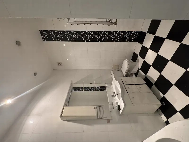 2-кімнатна квартира, 53 м², Леонтовича