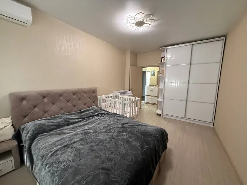 1-кімн. квартира 33 м², 17/18 пов., Одесские традиции, вул. Михайла Грушевського