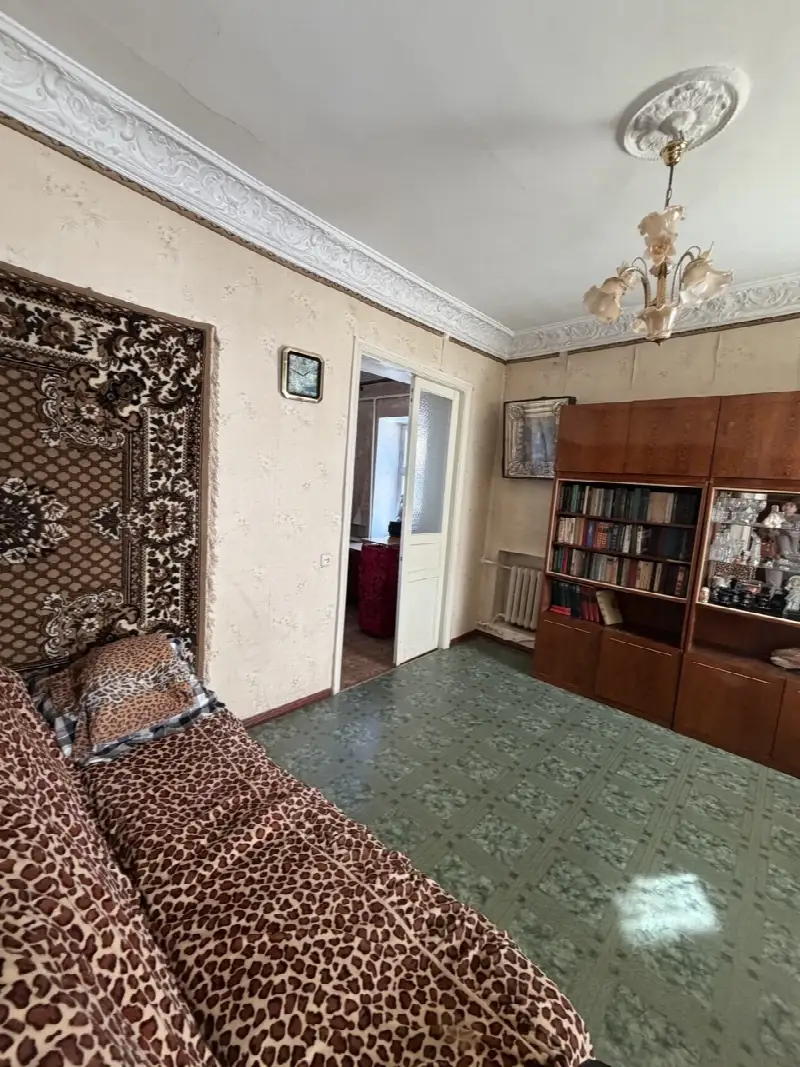 2-кімн. квартира 37 м², 3/3 пов., вул. Канатна
