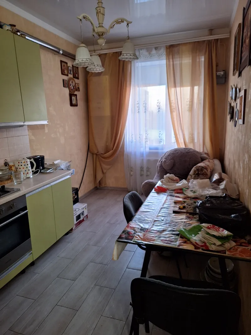 1-кімн. квартира 39 м², 4/5 пов., вул. 40 років Перемоги
